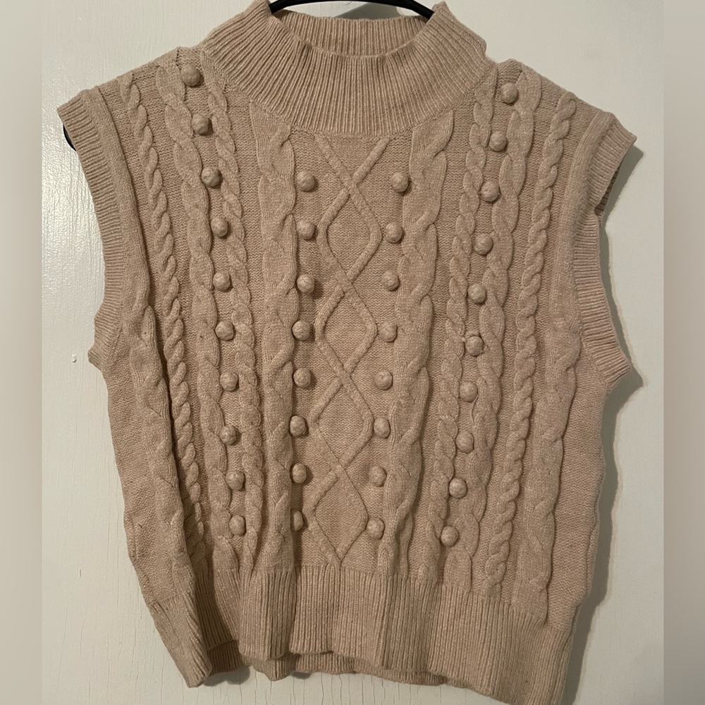 Sweater vest